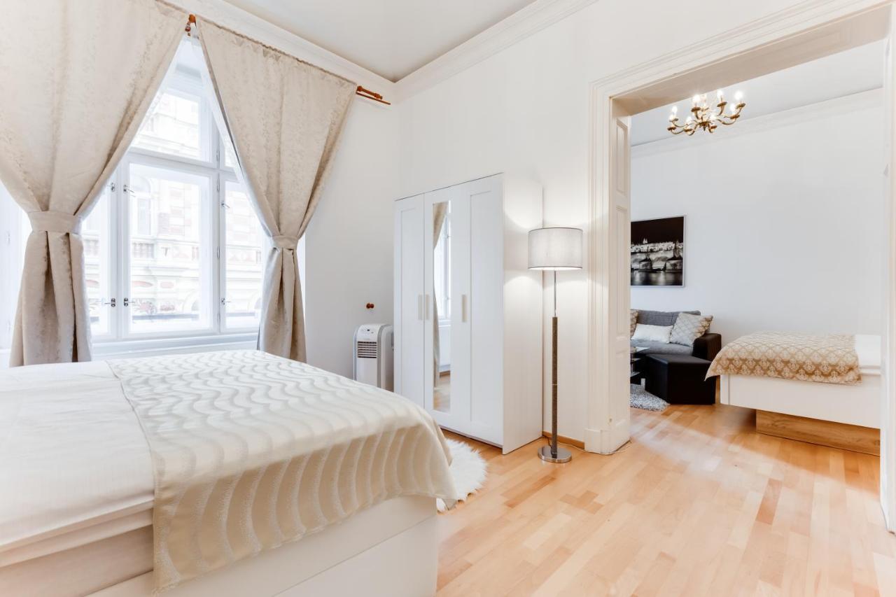 Wenceslas Square Royal Apartment Praga Zewnętrze zdjęcie