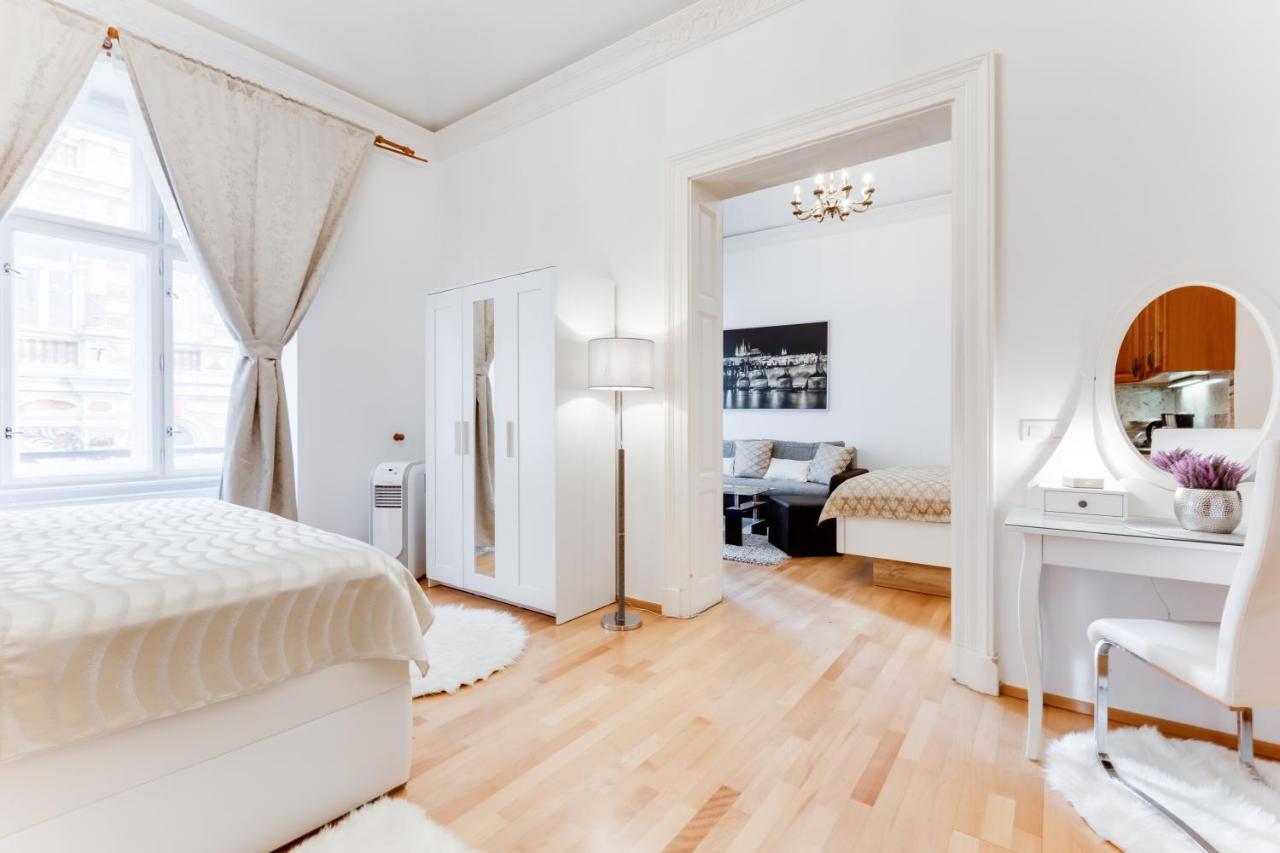 Wenceslas Square Royal Apartment Praga Zewnętrze zdjęcie