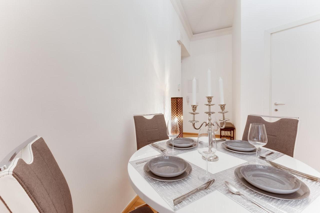 Wenceslas Square Royal Apartment Praga Zewnętrze zdjęcie