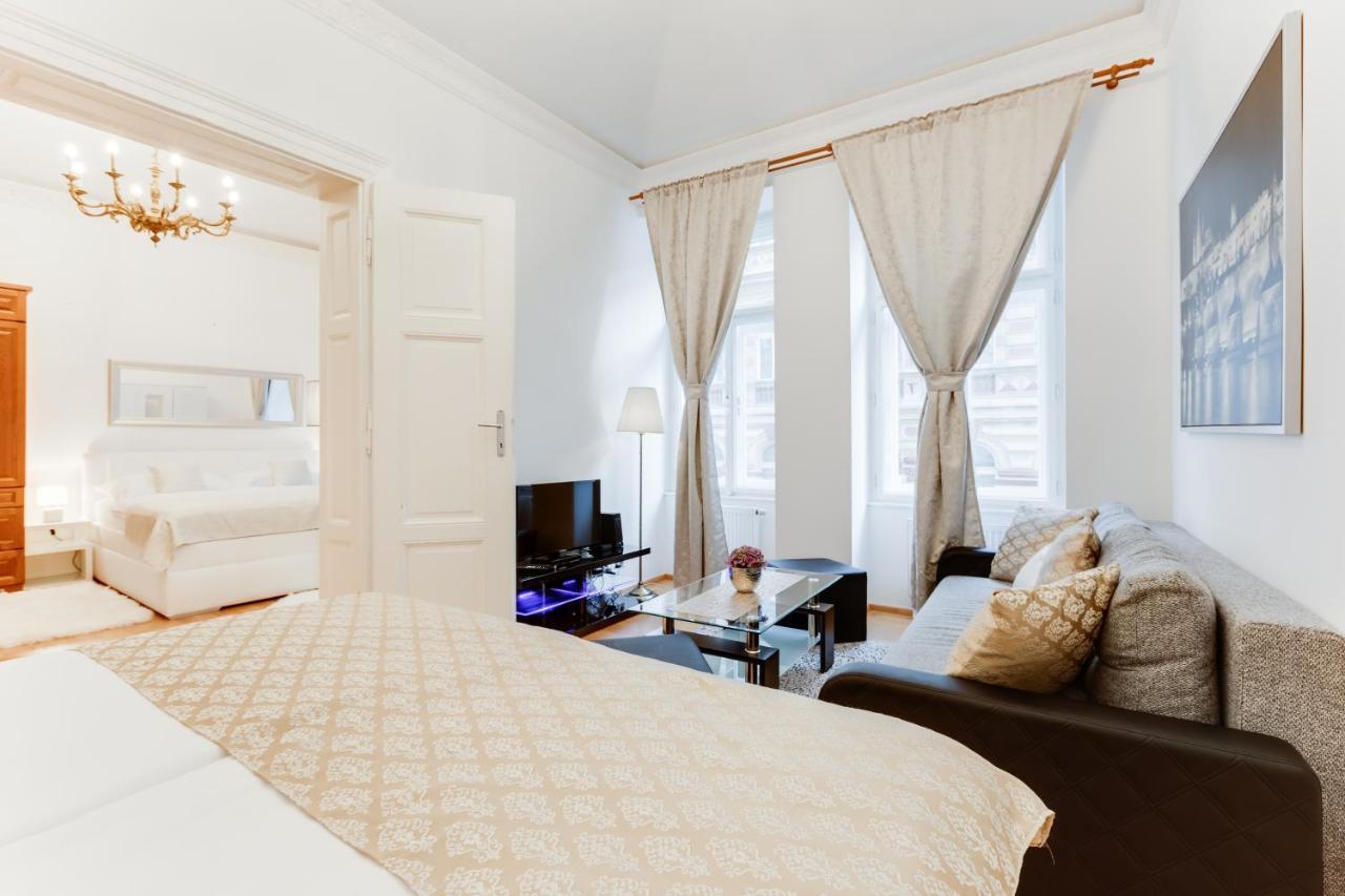 Wenceslas Square Royal Apartment Praga Zewnętrze zdjęcie