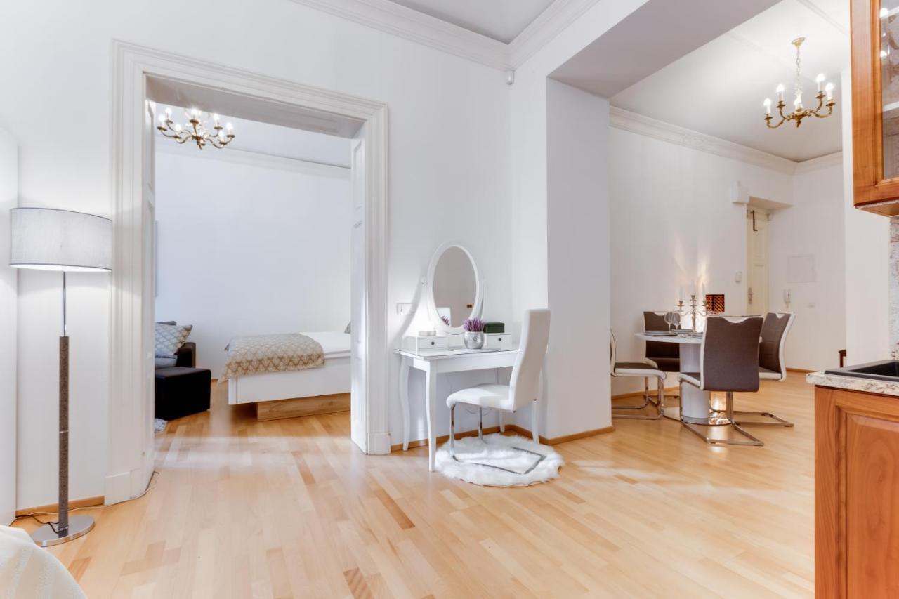 Wenceslas Square Royal Apartment Praga Zewnętrze zdjęcie